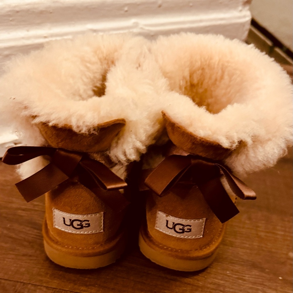 UGG Mini Bailey Bow II
